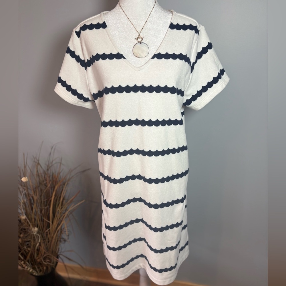 Dudley Stephens XL Fleece Dress Blue White Scallop Stripe Coastal Preppy